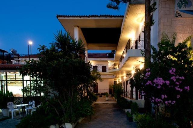 Hotel Finikounda Extérieur photo